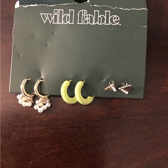 Deadstock Earring Bundle (4 cards) - Picture 4 of 5